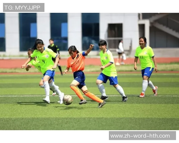 足球姐妹莎的梦想之旅在绿茵场上绽放光彩与友谊的力量